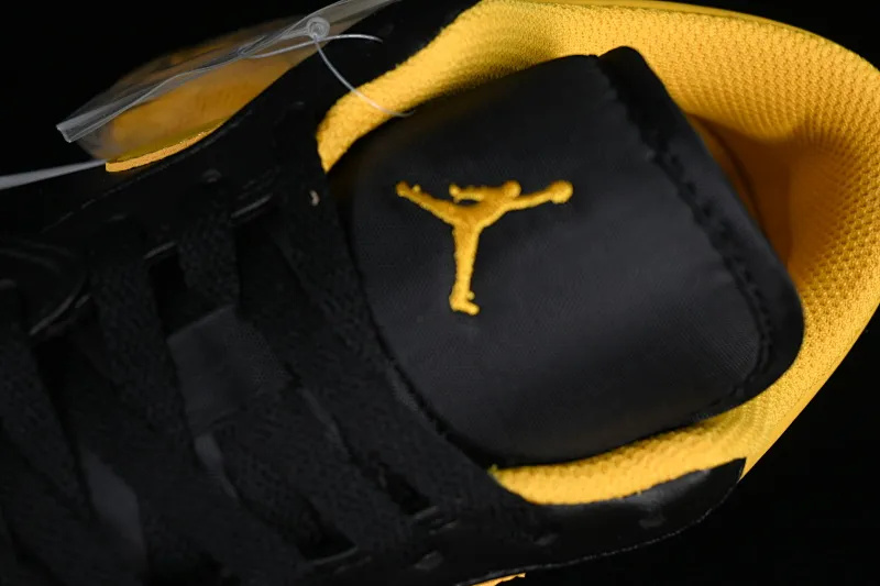 All categories Air Jordan Jordan series basketball shoes Air Jordan 1 Low Z version Air Jordan 1 Low OG "Yellow Ocher" AJ1 Joe 1 black and yellow low-top cultural casual sneakers 553558-072